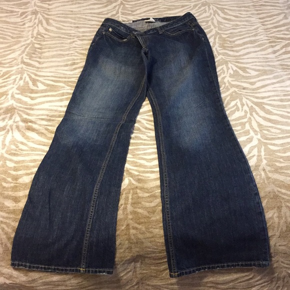 Banana Republic Bootcut Jeans - Picture 6 of 8